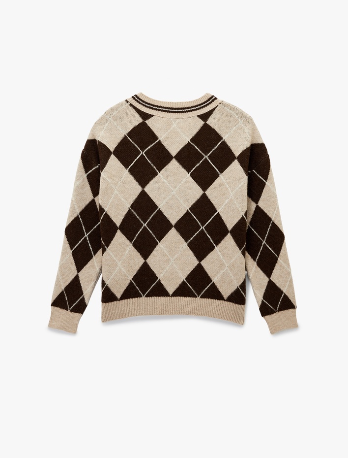  Uzun Kollu V Yaka Baklava Desenli Triko Kazak