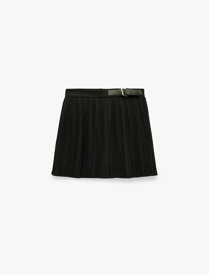  Koton X Sibil Çetinkaya - Yarım Kemer Detaylı Mini Pileli Etek