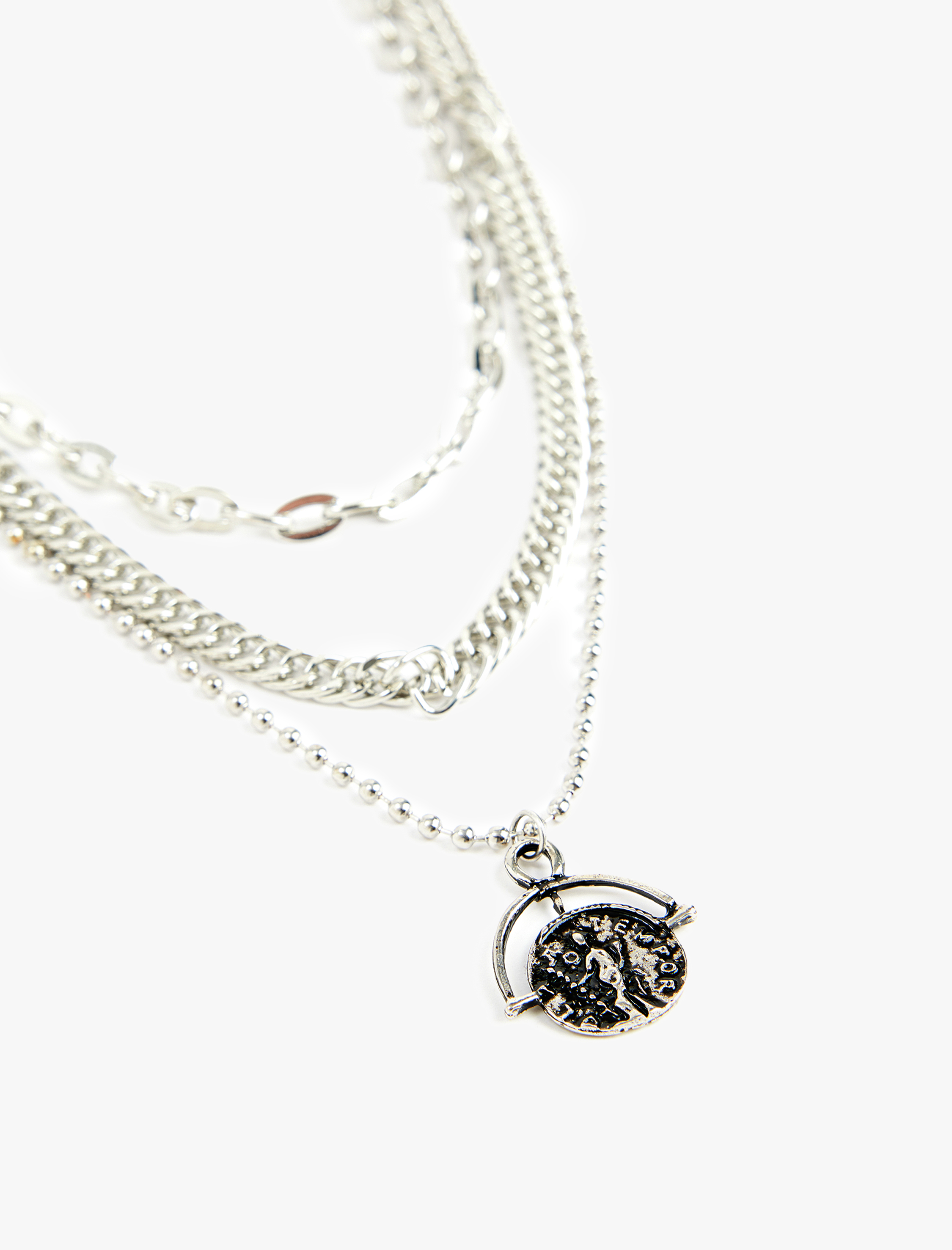  Erkek Charm Detaylı Çoklu Zincir Kolye