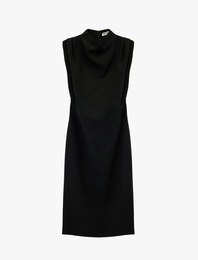 Dik Yaka Kolsuz Yırtmaç Detaylı Basic Uzun Elbise