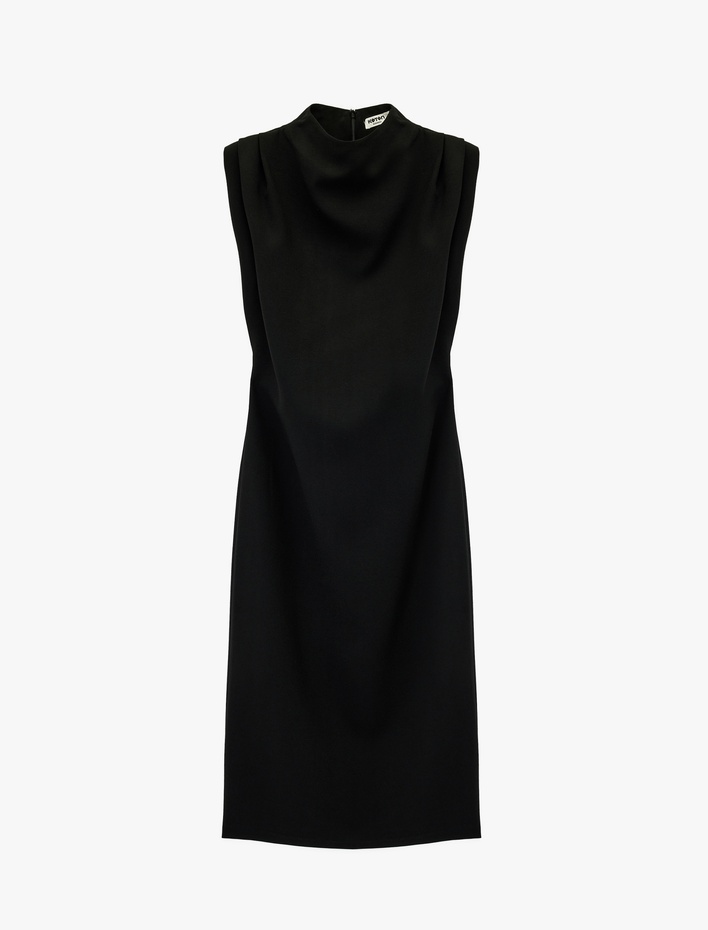  Dik Yaka Kolsuz Yırtmaç Detaylı Basic Uzun Elbise