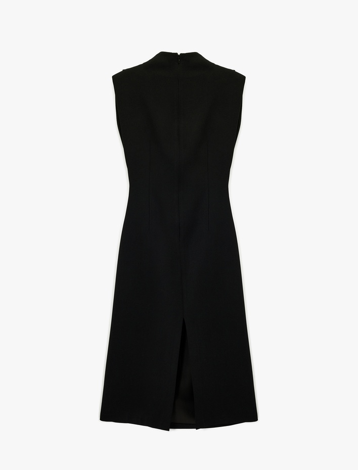  Dik Yaka Kolsuz Yırtmaç Detaylı Basic Uzun Elbise