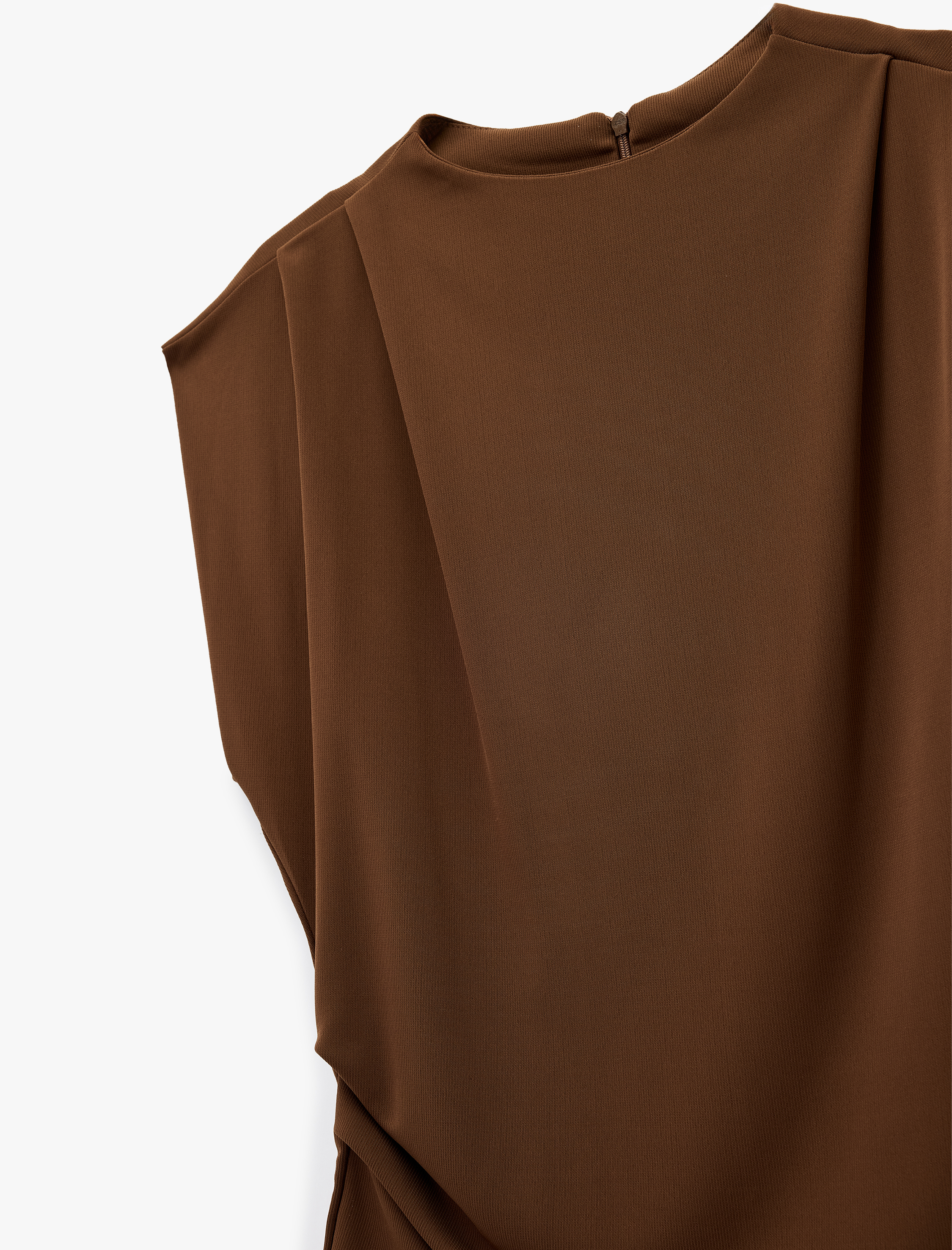   Asimetrik Drape Detaylı Kolsuz Bluz