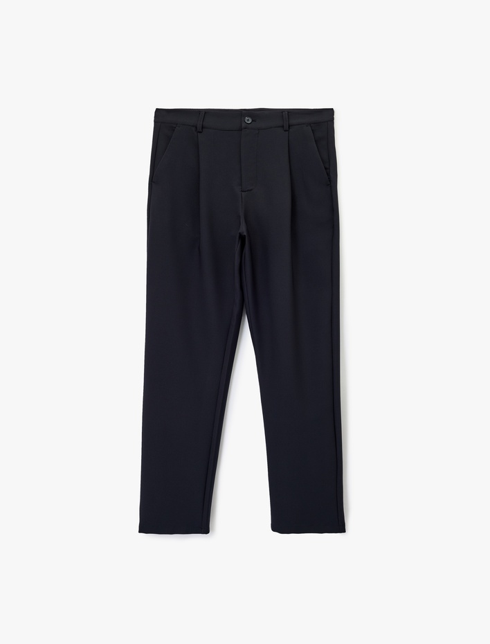  Rahat Kalıp Cepli Pileli Kumaş Pantolon