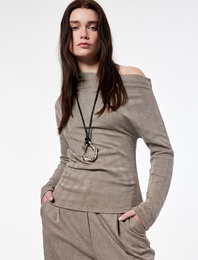 Koton X Şahika Ercümen - Slim Fit Uzun Kollu Asimetrik Yaka Açık Omuz Bluz