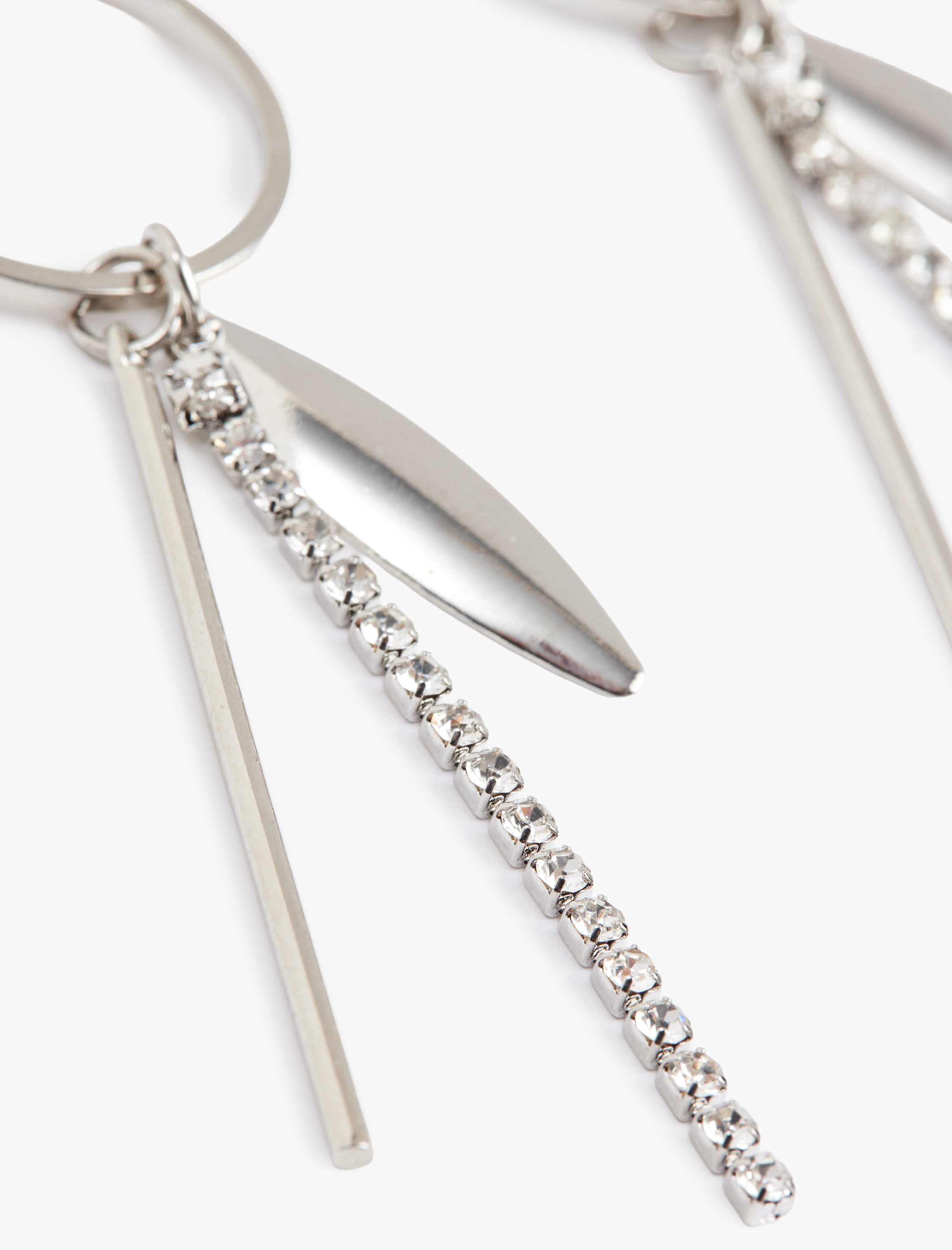  Kadın Taşlı Charm Detaylı Sallantılı Geometrik Küpe