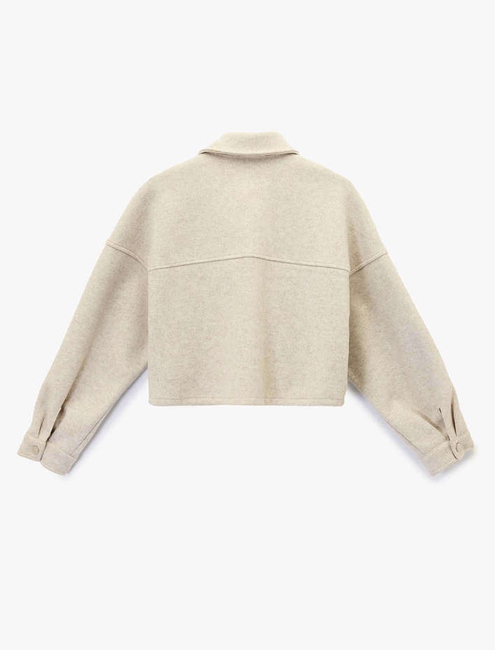  Klasik Yaka Cep Detaylı Uzun Kollu Düğmeli Gömlek Ceket