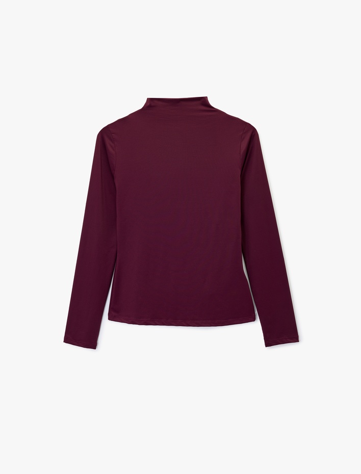  Slim Fit Uzun Kollu Dik Yaka Tişört