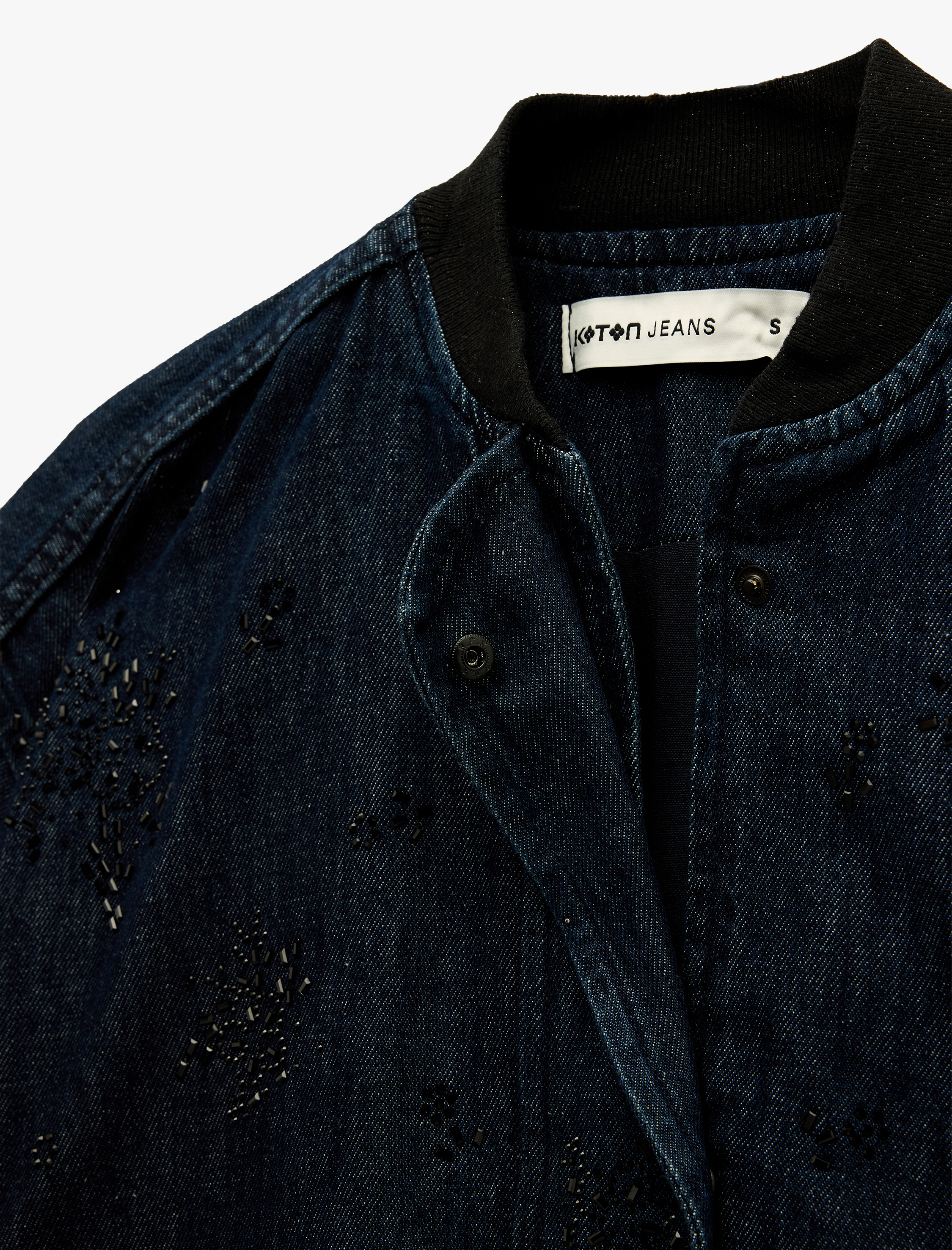   Çıtçıt Düğmeli Taş Detaylı Uzun Kollu Dik Yaka Denim Ceket