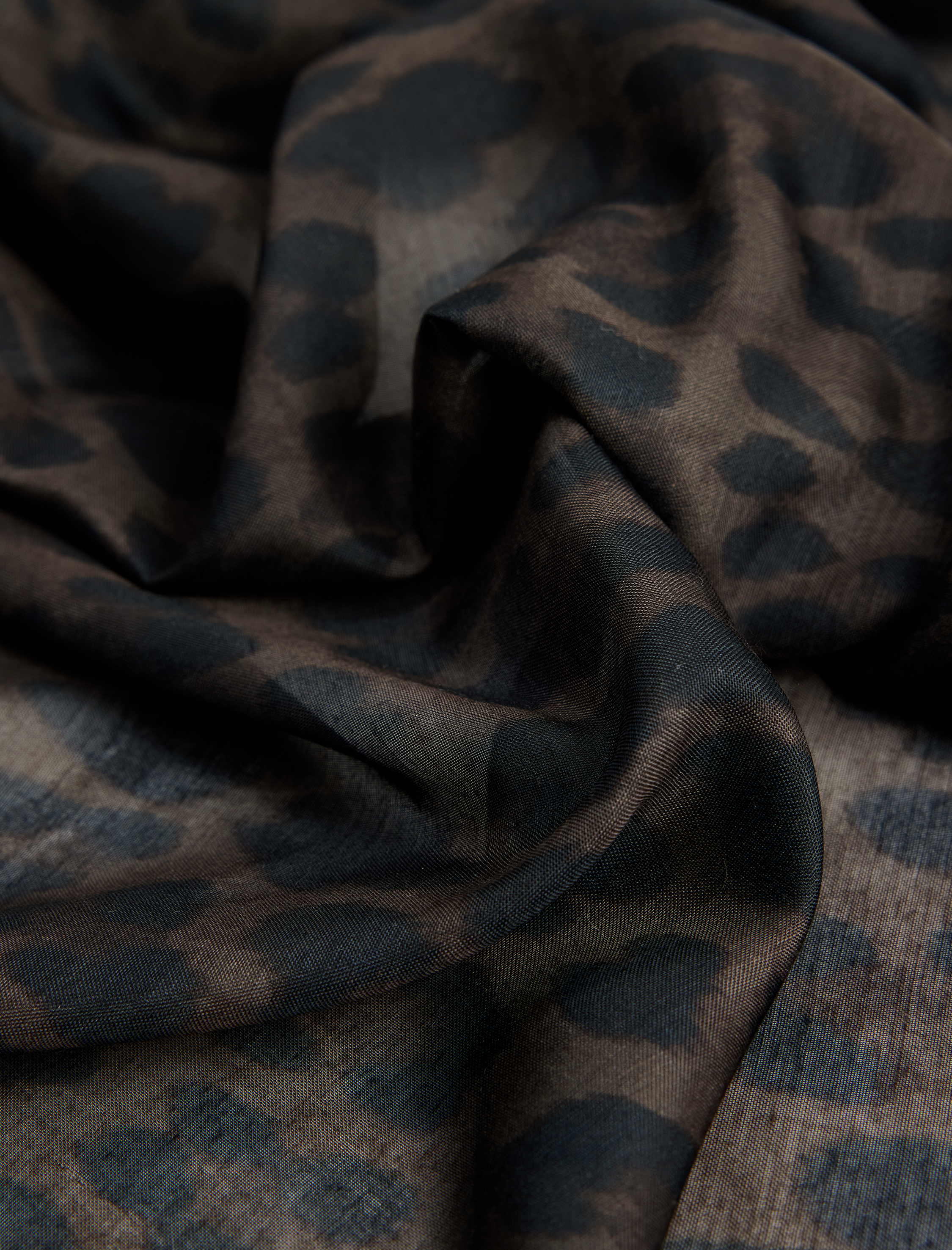  Kadın Leopar Desenli Saten Kare Şal