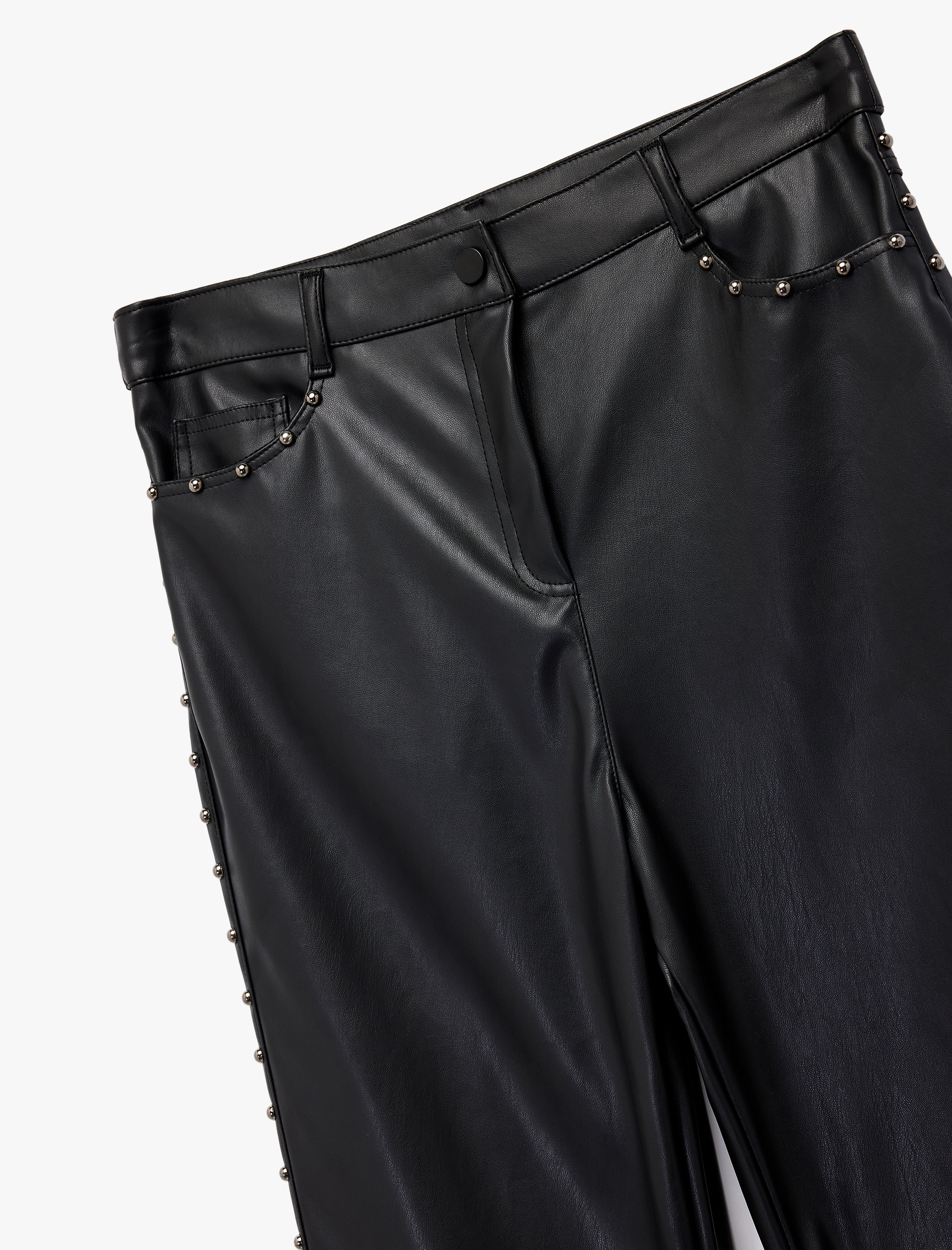   Normal Bel Düğmeli Cepli Metal Aksesuarlı Düz Paça Suni Deri Pantolon