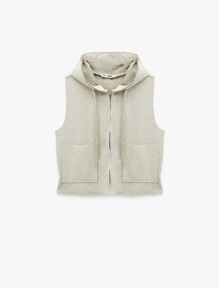  Kolsuz Kapüşonlu Fermuarlı Cep Detaylı Yelek