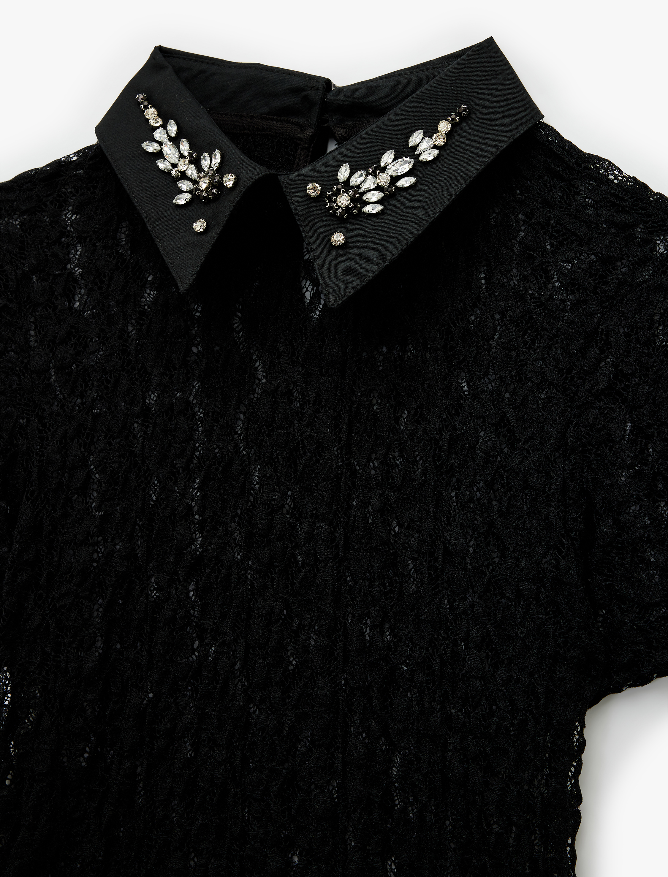   Transparan Gömlek Yaka Kısa Kollu Taş Detaylı Dantelli Bluz