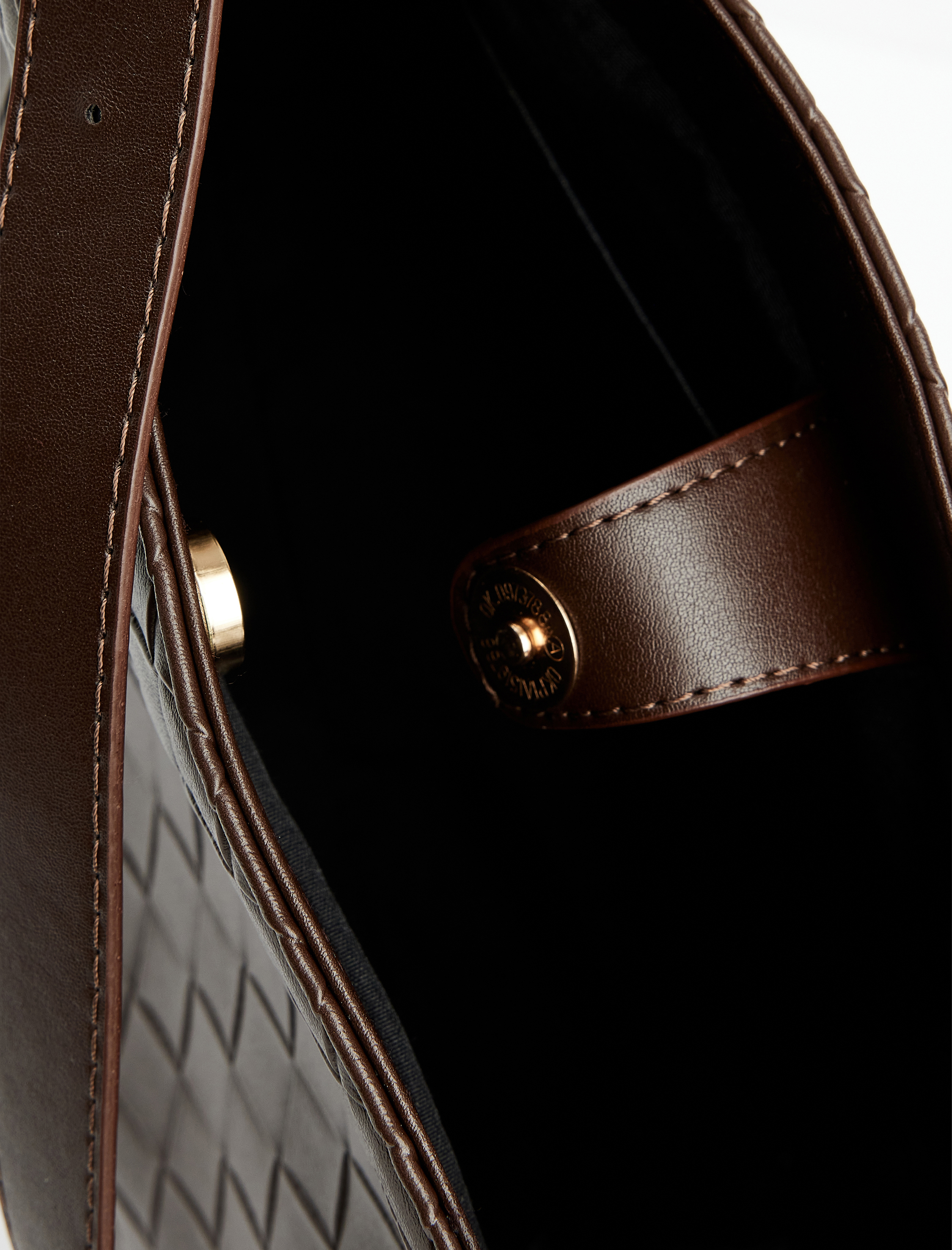  Kadın Örgü Desenli Suni Deri Metal Tokalı Tote Çanta