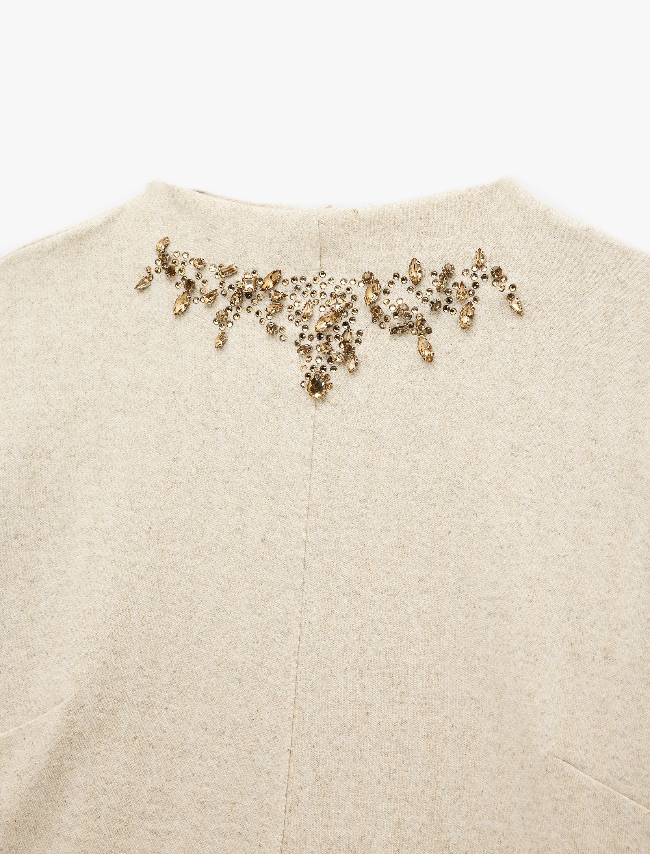   Yumuşak Dokulu Bol Kalıp Uzun Kollu Dik Yaka Taşlı Kazak