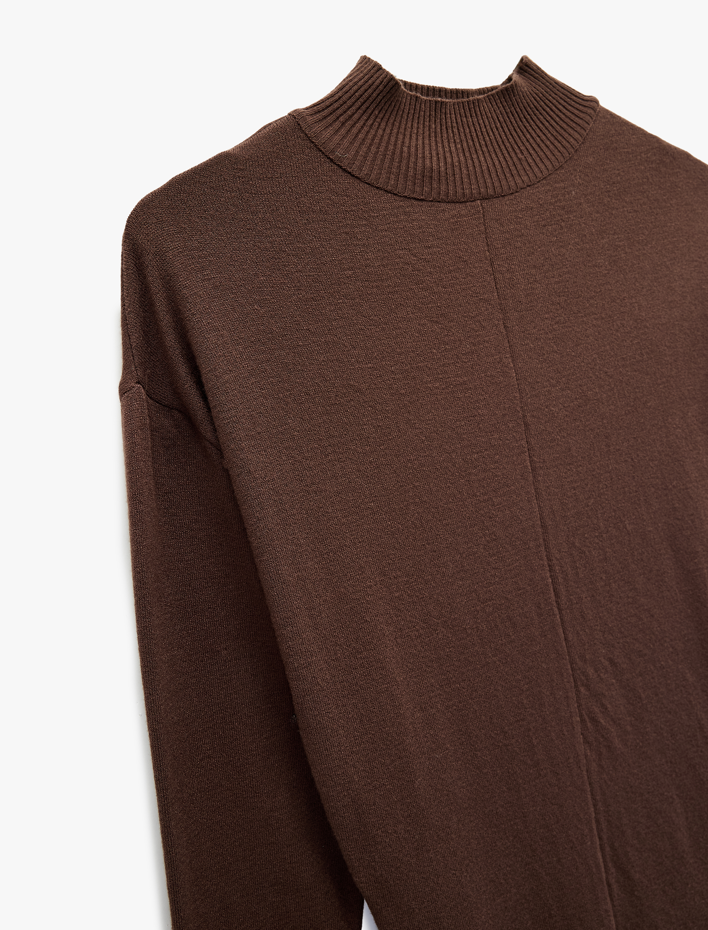   Uzun Kollu Hafif Dik Yaka Uzun Triko Elbise