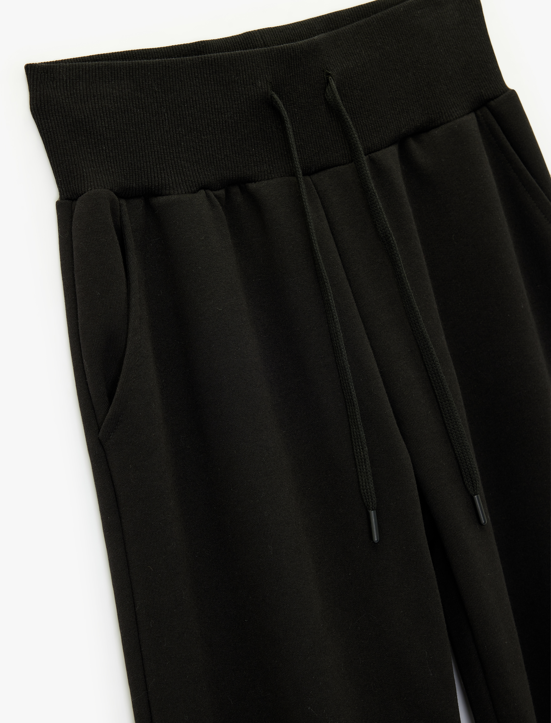   Rahat Kalıp Yüksek Bel Bağcıklı Cep Detaylı Geniş Paça Eşofman Altı