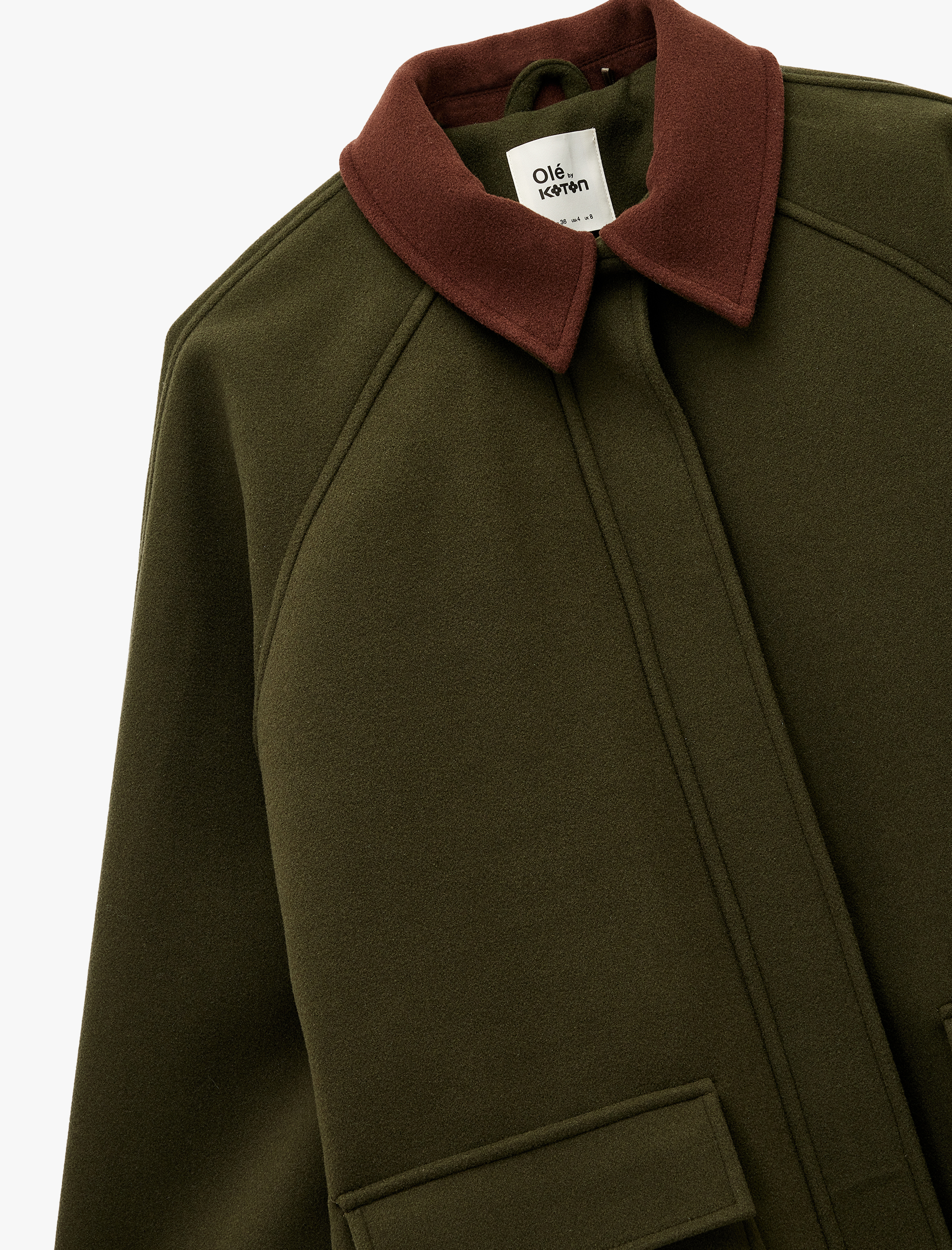   Yaka Detaylı Fermuarlı Çıtçıt Düğmeli Cepli Kaban