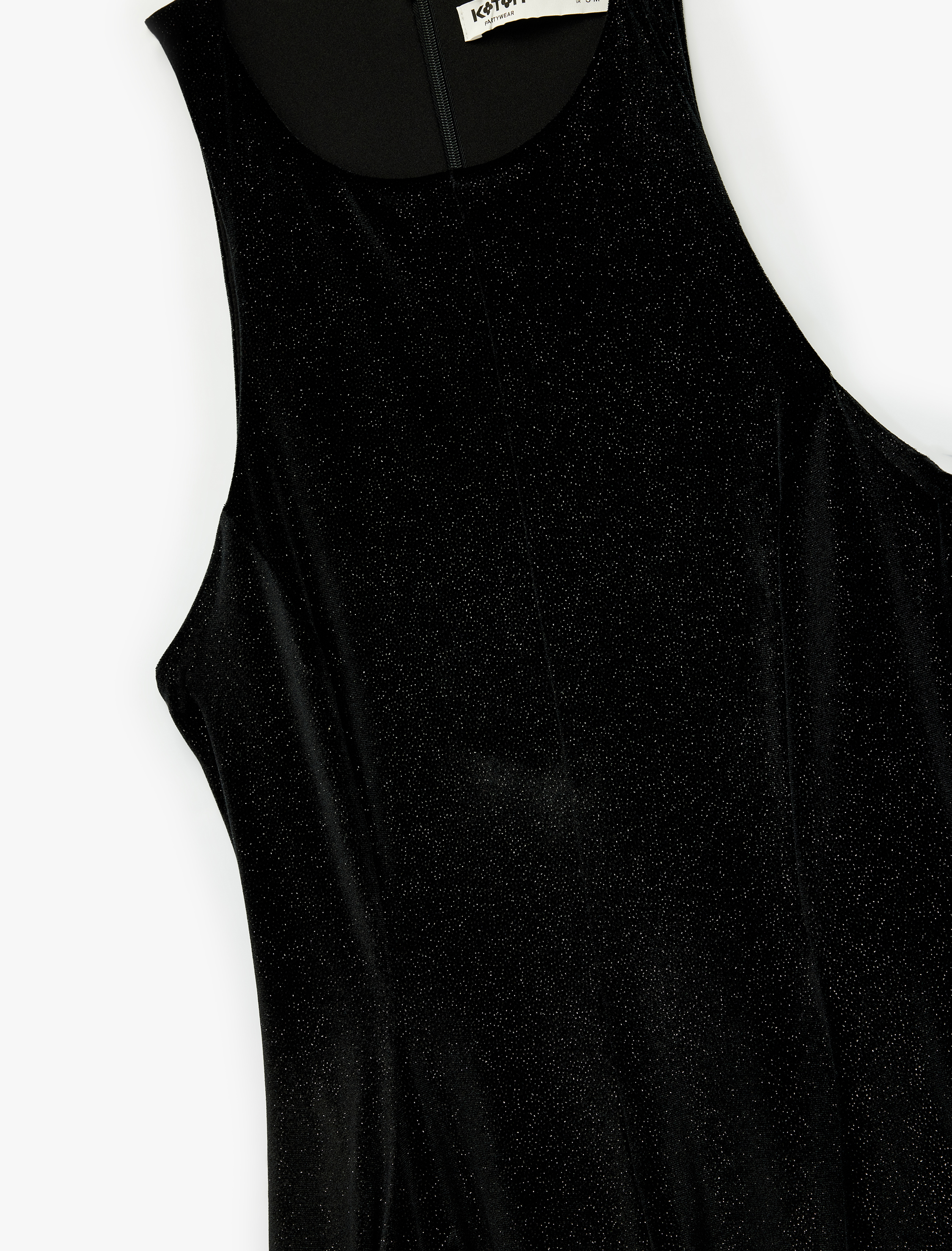   Dar Kesim Simli Kolsuz Halter Yaka Mini Abiye Elbise