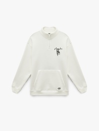 Kanguru Cepli Oversize Şardonlu Yarım Fermuarlı Lisanslı Sanat Baskılı Sweatshirt