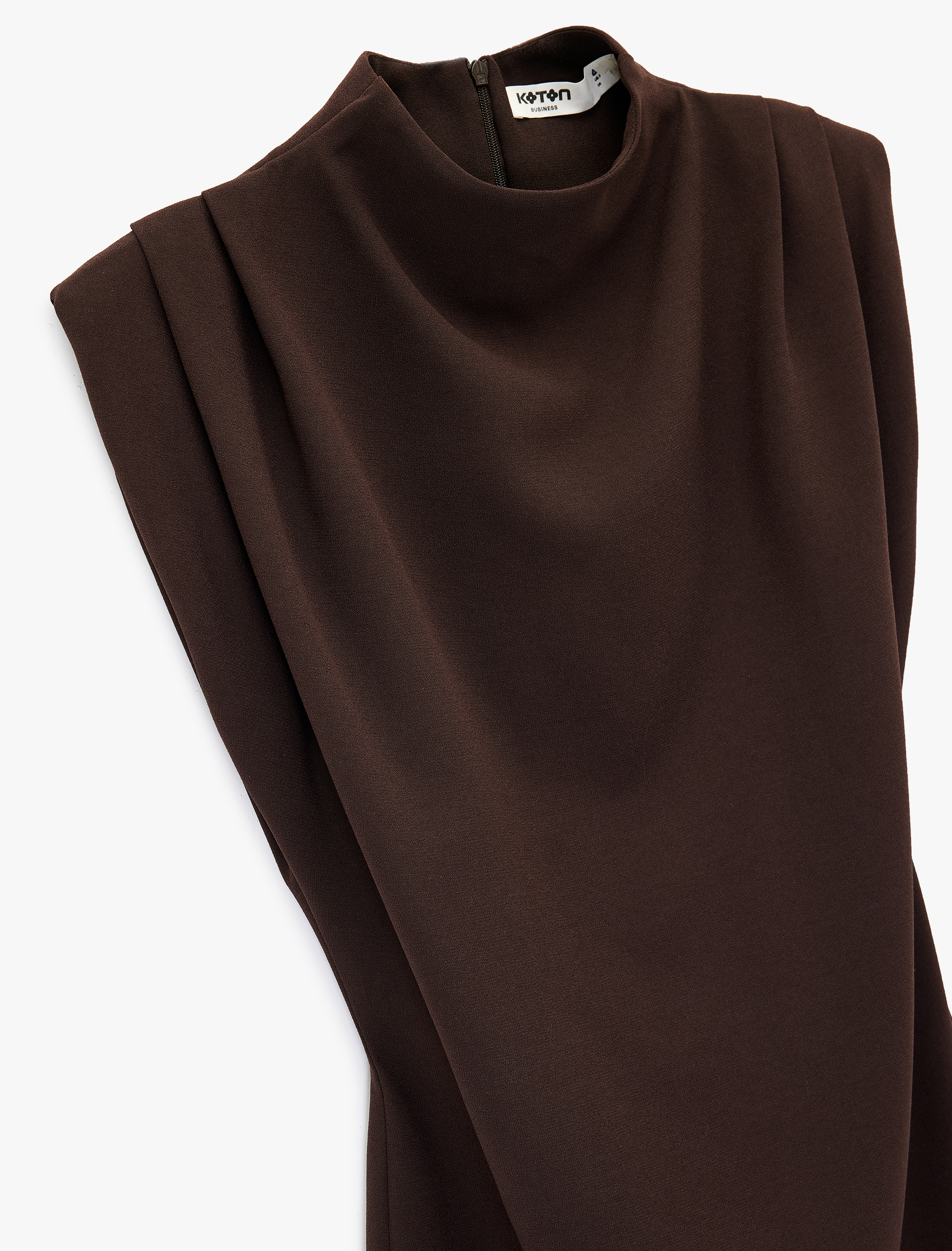   Dik Yaka Kolsuz Yırtmaç Detaylı Basic Uzun Elbise