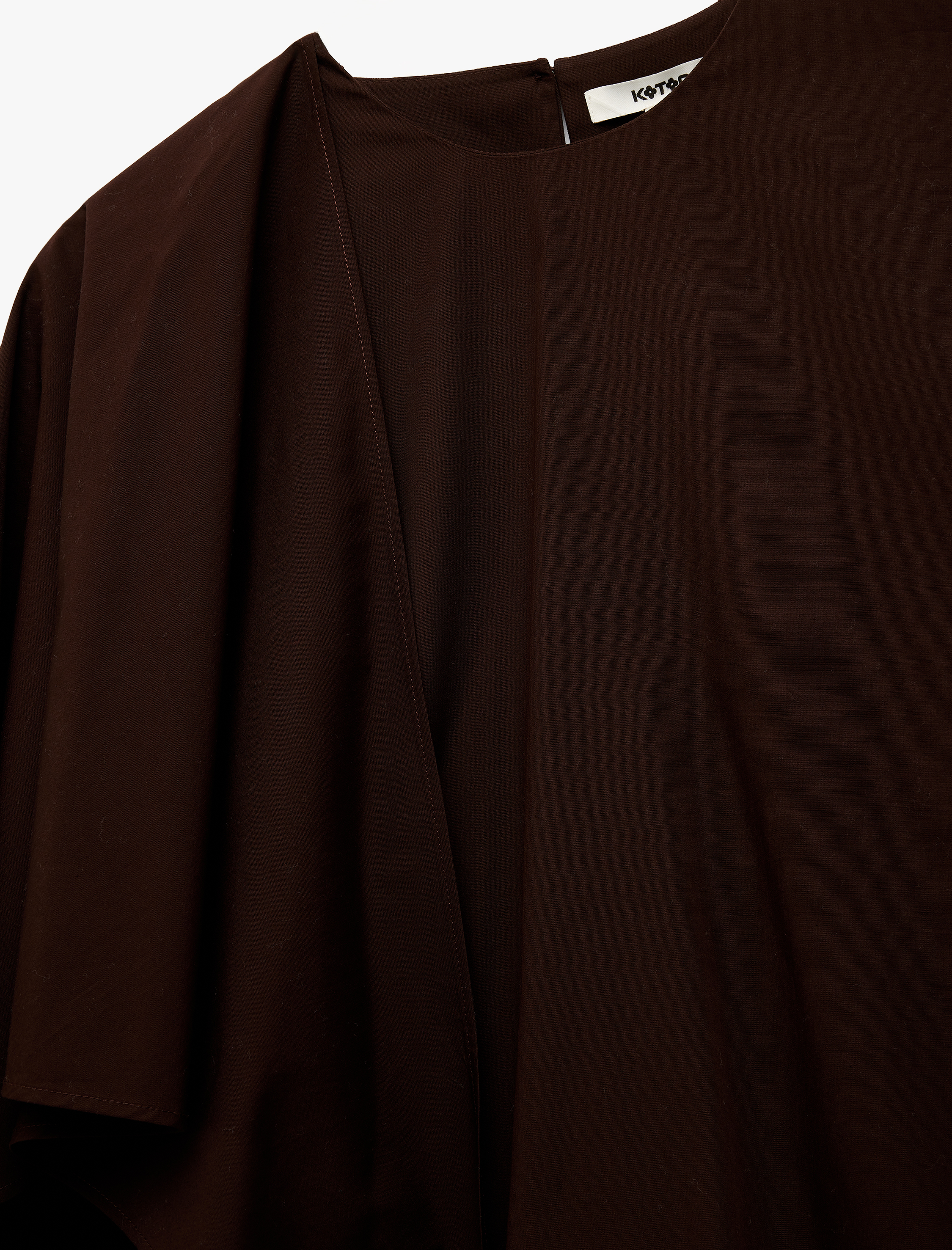   Pamuklu Bol Kalıp Uzun Kollu Yarım Pelerin Detaylı Bluz