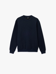 Dokulu Uzun Kollu Basic Bisiklet Yaka Sweatshirt