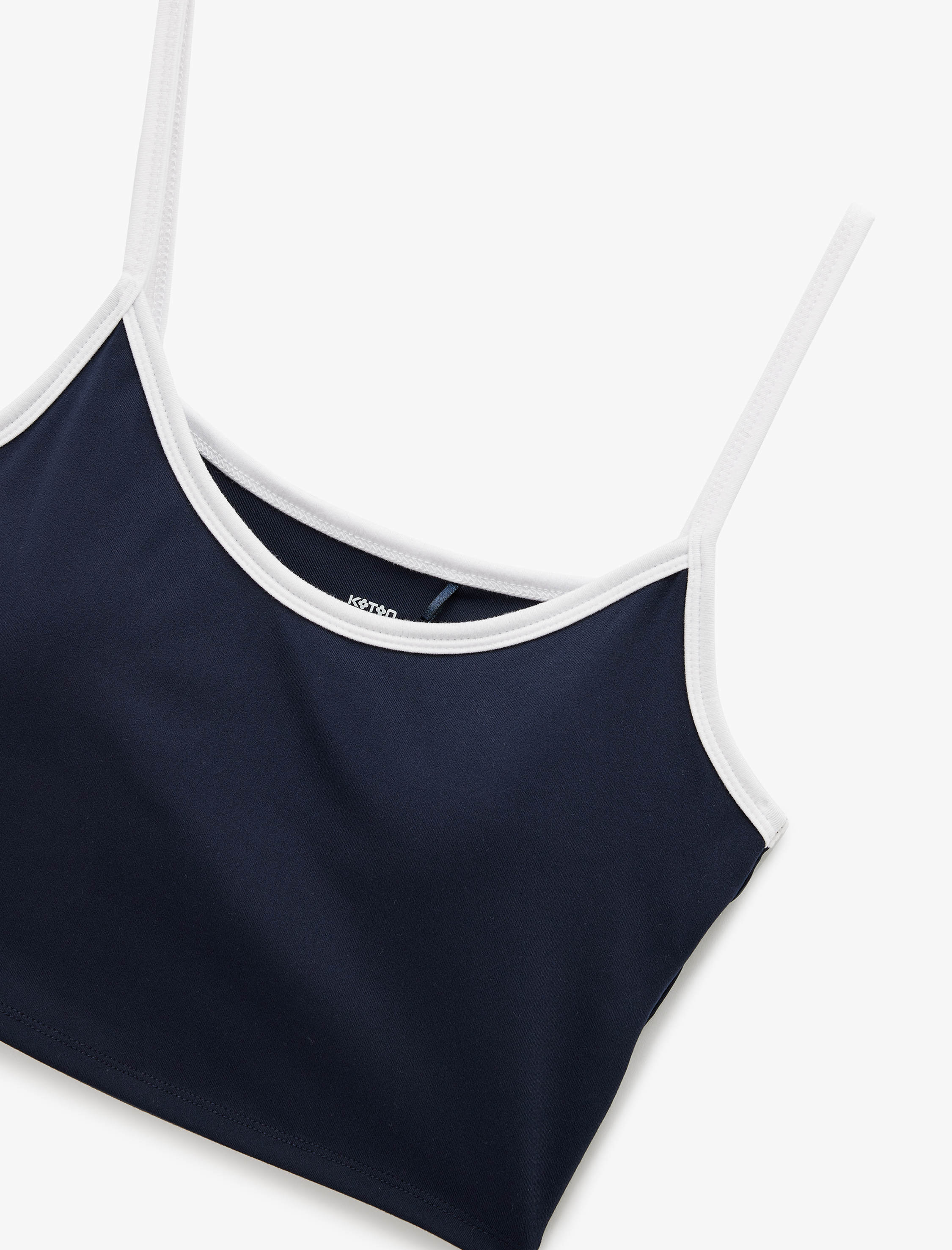   Slim Fit İnce Askılı Biyeli Kolsuz Sporcu Atleti