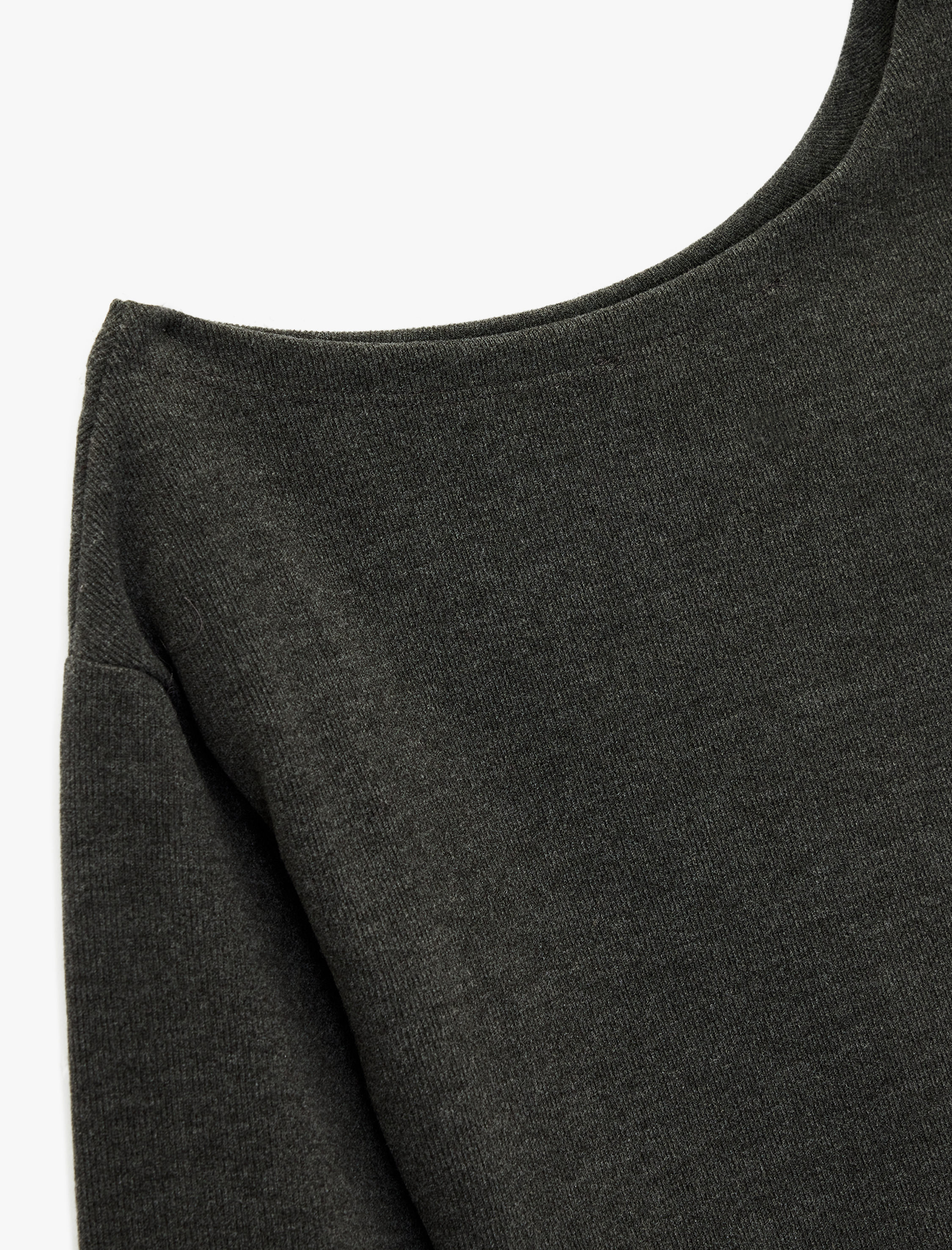   Rahat Kalıp Uzun Kollu Asimetrik Yaka Tişört