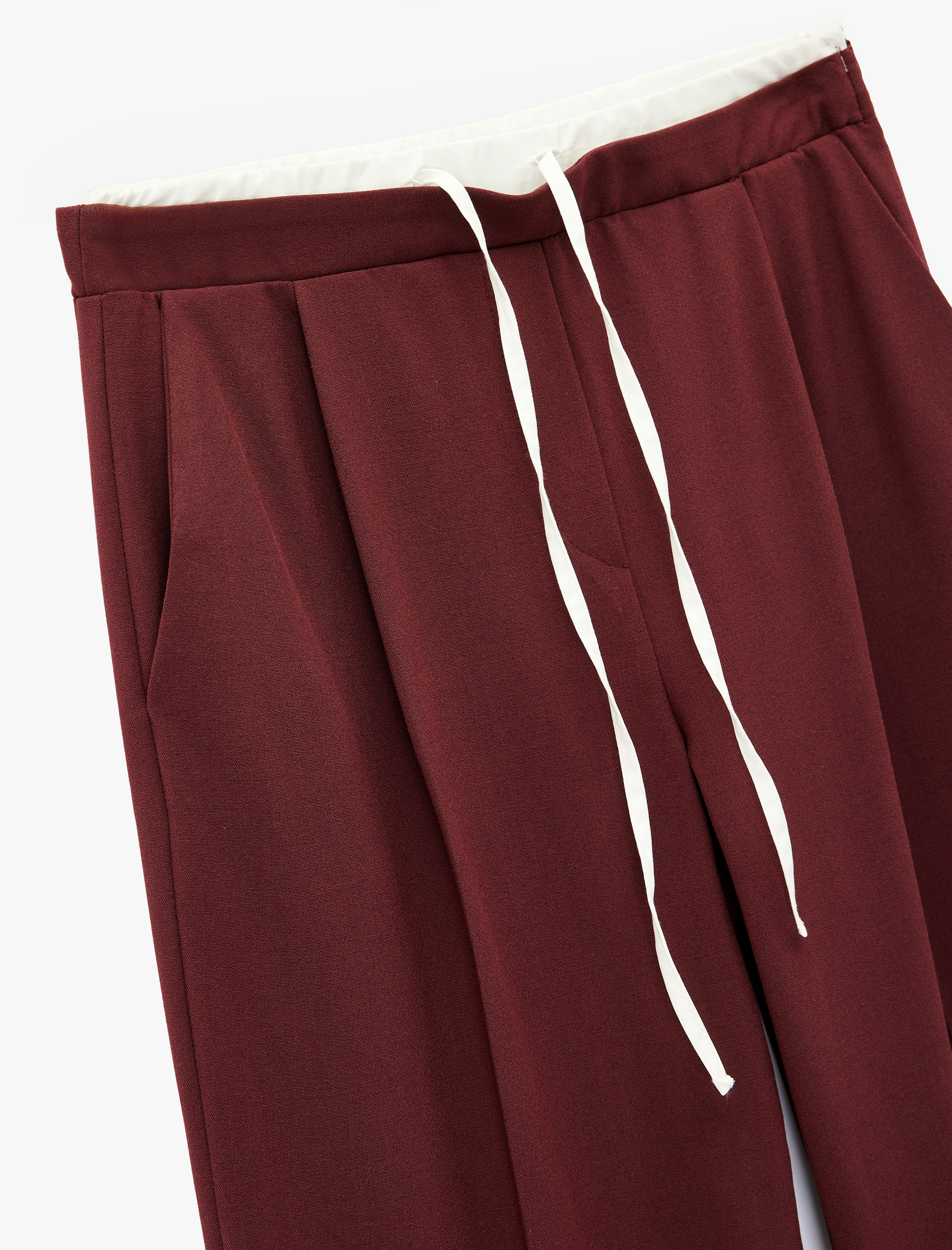   Cepli Pile Detaylı Beli Bağcıklı Geniş Paça Kumaş Pantolon