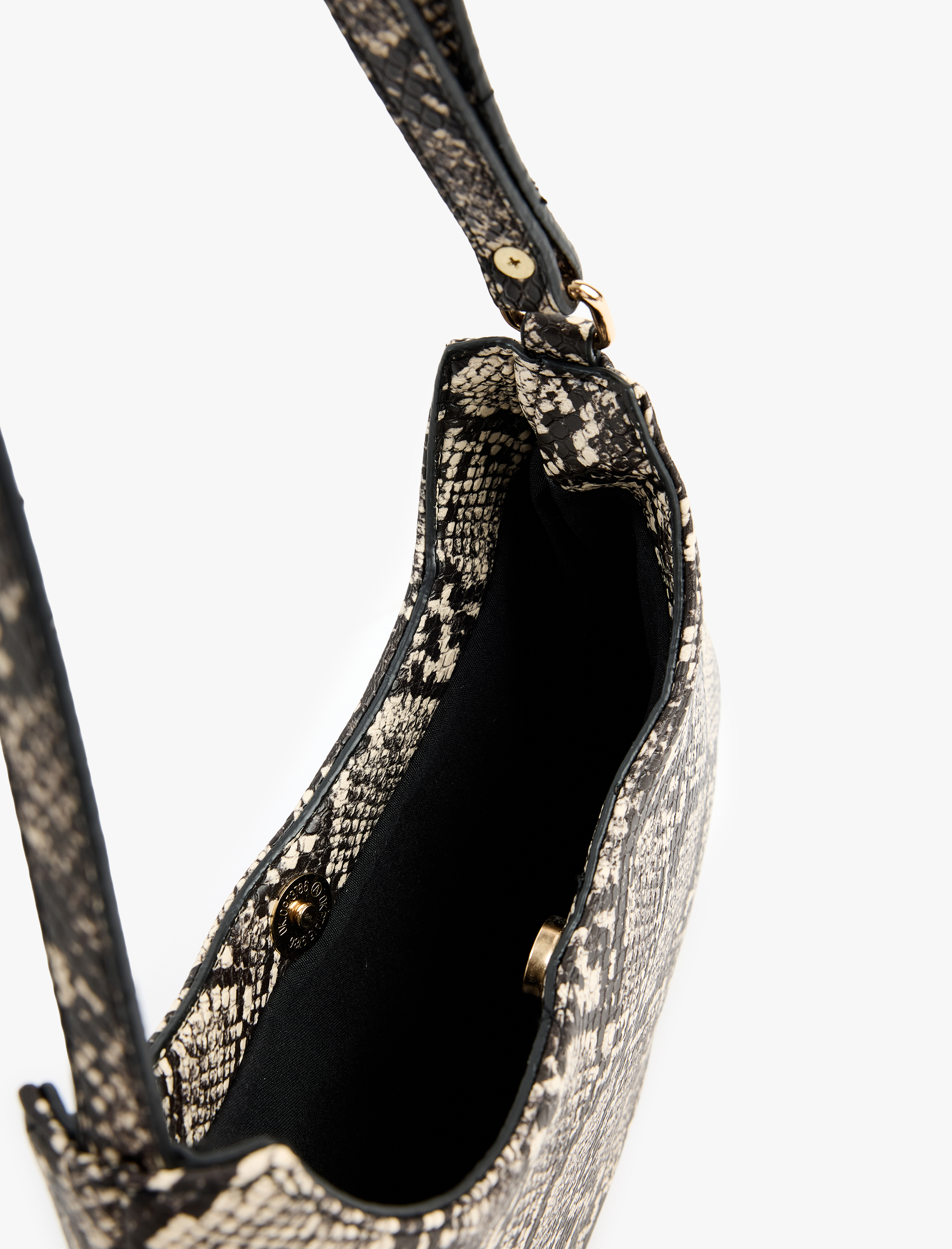  Kadın Askılı Yılan Derisi Görünümlü Omuz Çantası