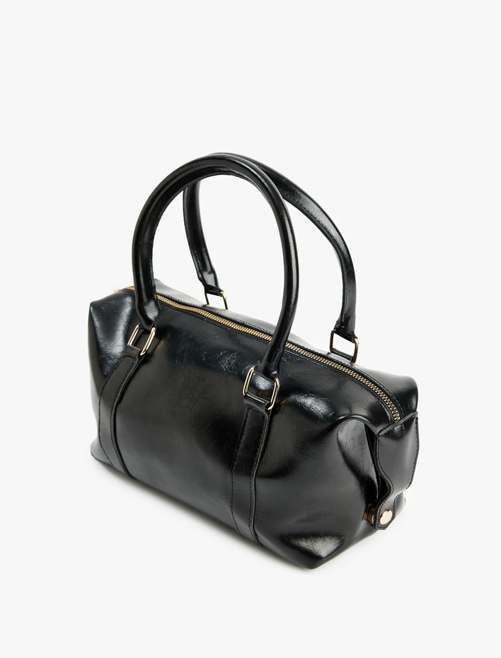 Kadın Metal Aksesuarlı Tokalı Fermuarlı Suni Deri El Çantası