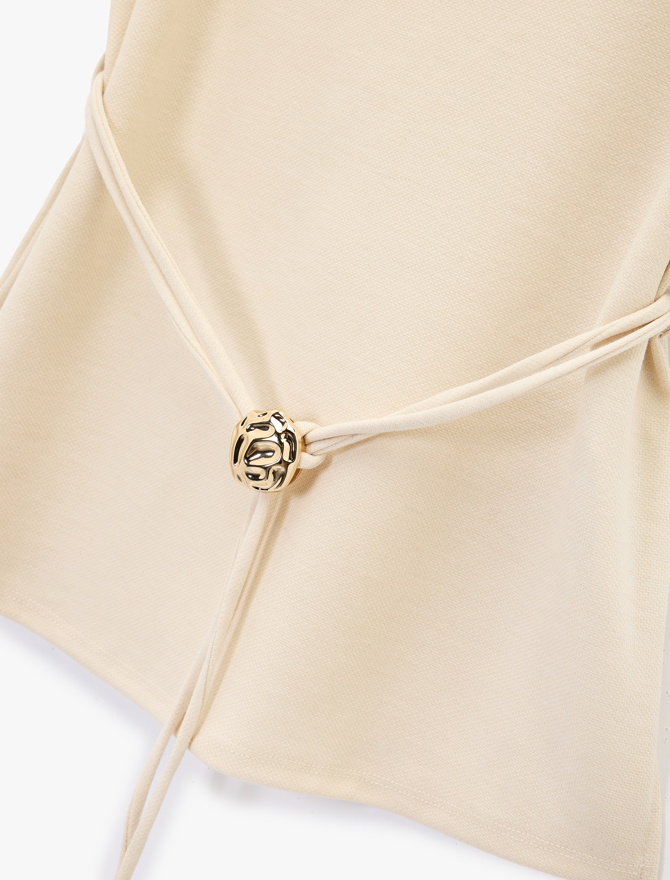   Dik Yaka Kolsuz Kemerli Bluz