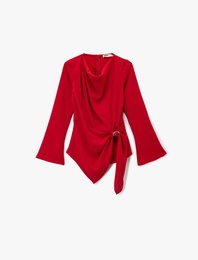 Uzun Kollu Degaje Yaka Metal Aksesuarlı Büzgülü Asimetrik Bluz