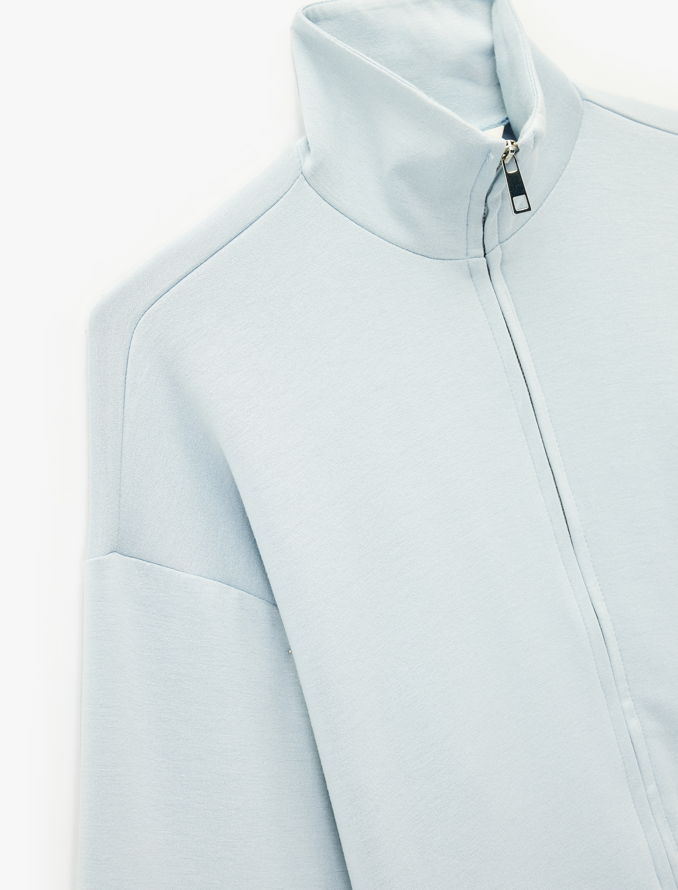   Uzun Kollu Dik Yaka Fermuarlı Sweatshirt