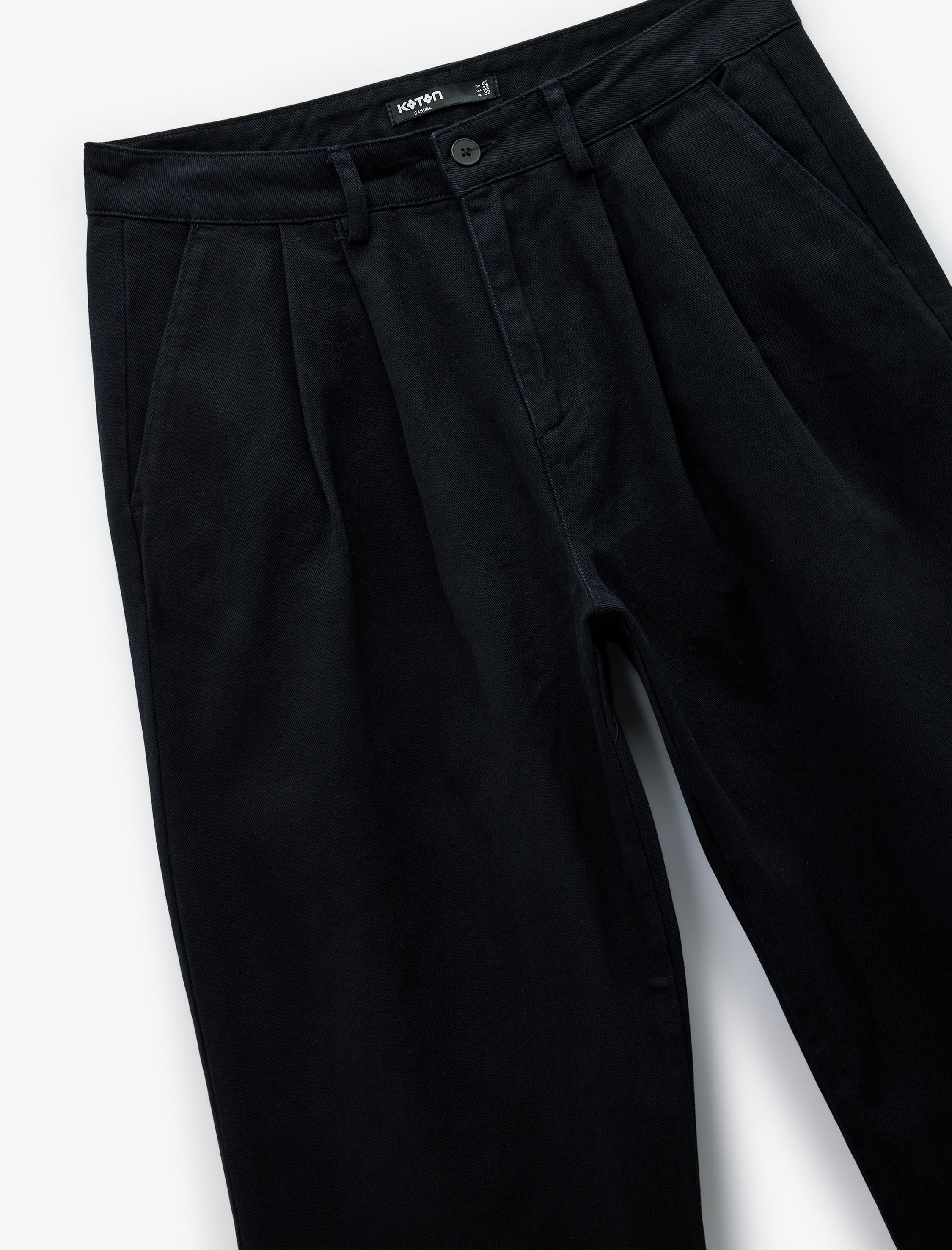   Pamuklu Cepli Düğmeli Pileli Rahat Kalıp Pantolon