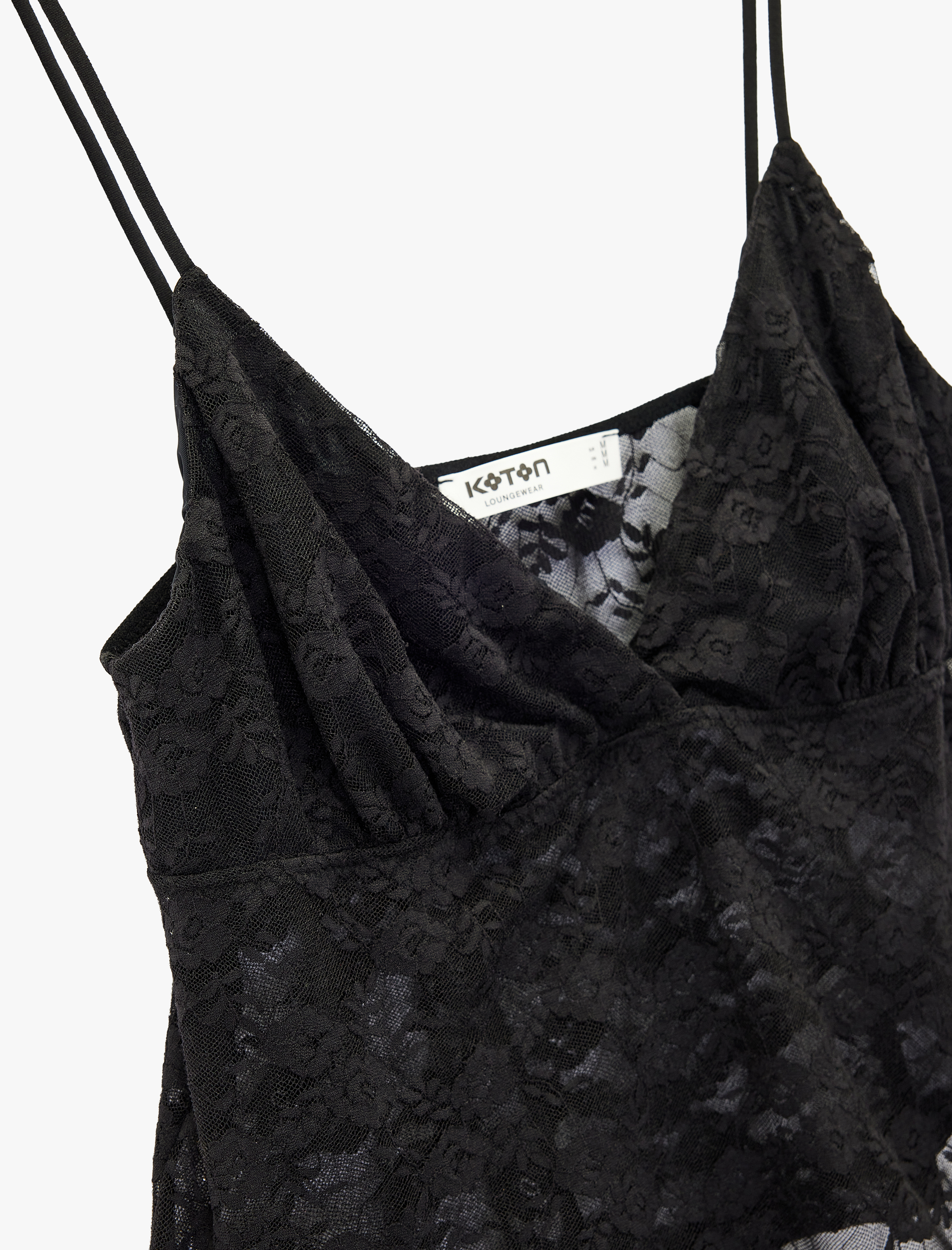   Derin V Yaka İnce Askılı Dantelli Pijama Üstü