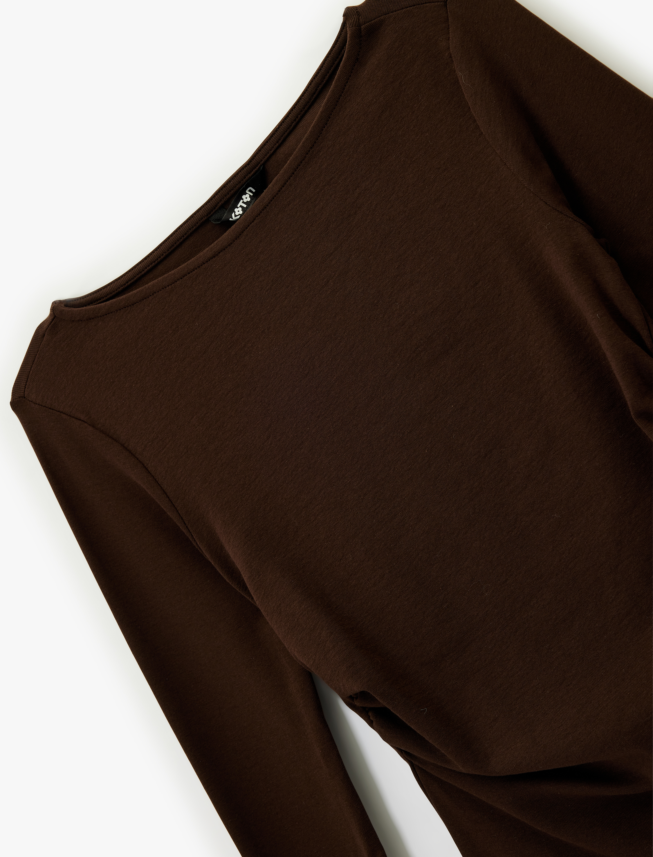   Pamuklu Slim Fit Geniş Yuvarlak Yaka Uzun Kollu Tişört