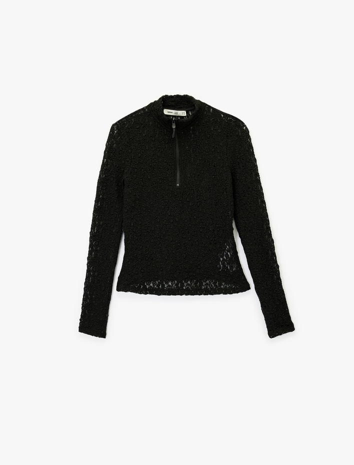  Koton X Sibil Çetinkaya - Uzun Kollu Yarım Fermuar Detaylı Dik Yaka Dantel Bluz