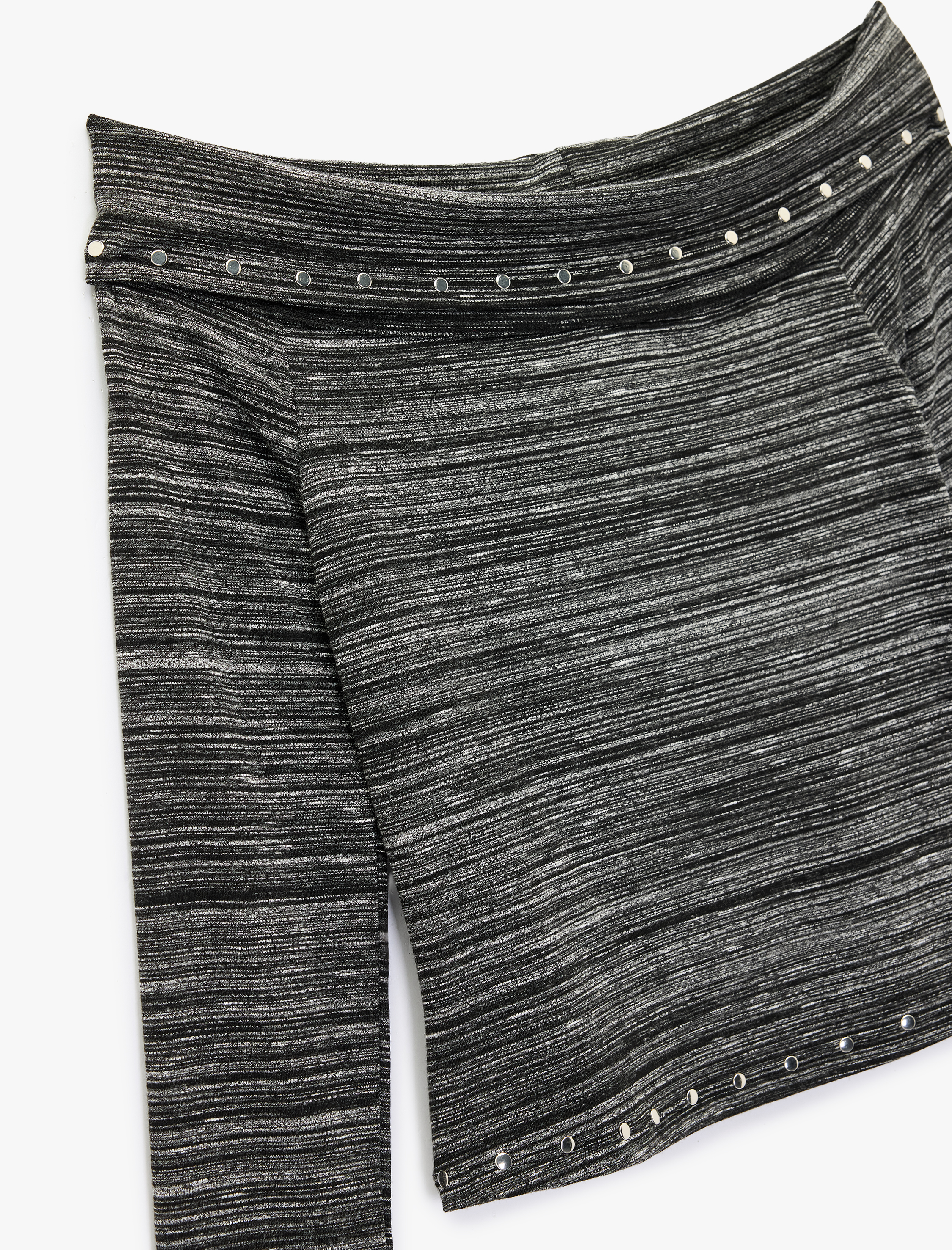   Koton X Sibil Çetinkaya - Uzun Kollu Zımba Detaylı Omzu Açık Bluz