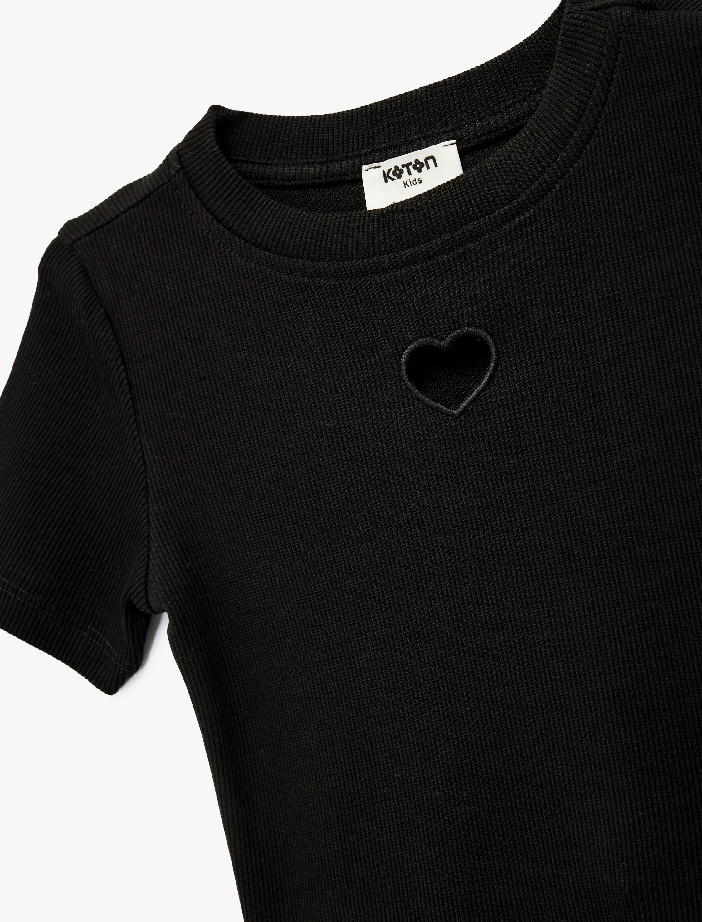  Kız Çocuk Pamuklu Kısa Kollu Kalp Pencere Detaylı Crop Tişört