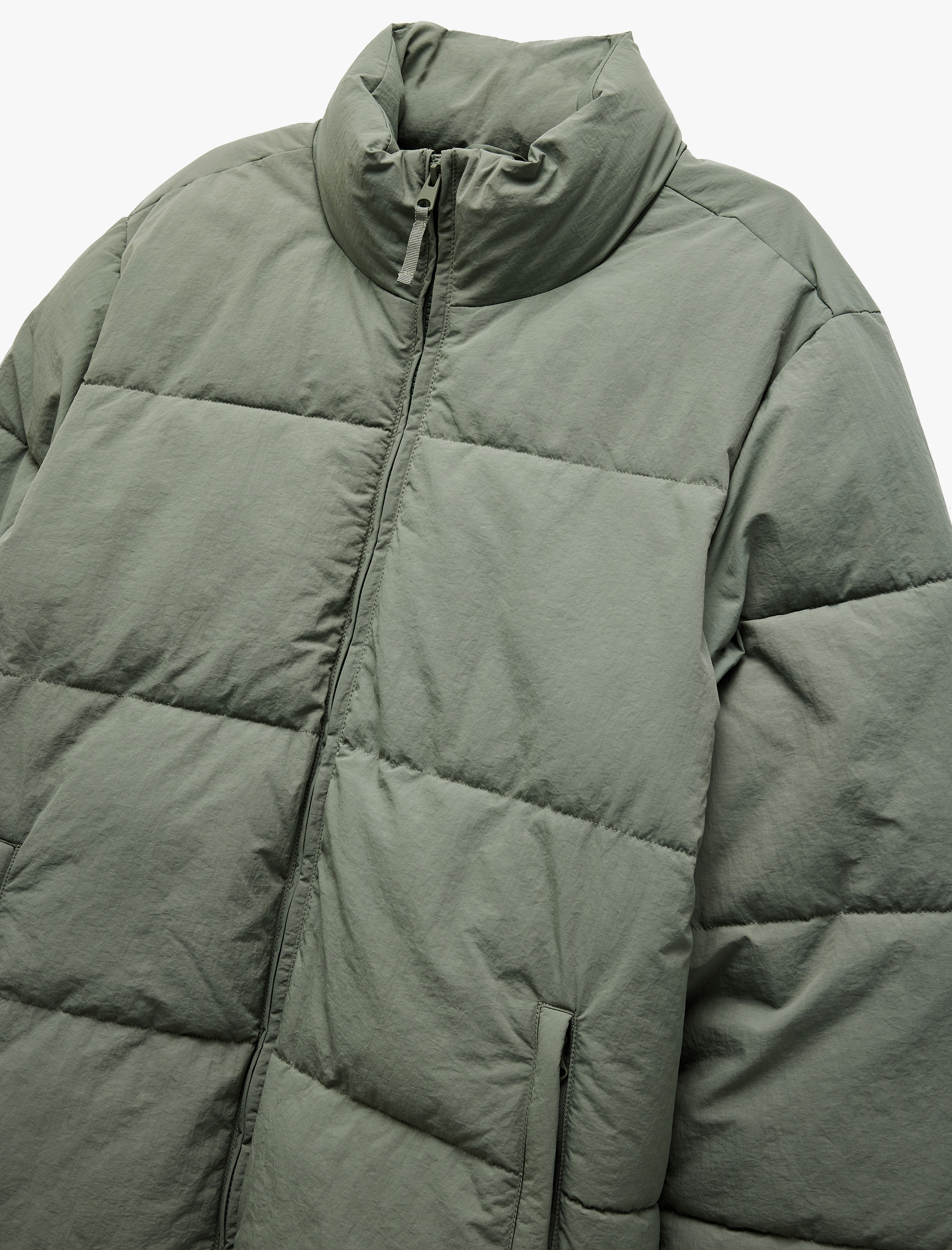   Dik Yaka Cep Detaylı Fermuarlı Kışlık Şişme Mont