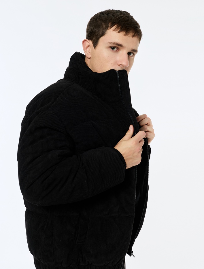  Dik Yaka Uzun Kollu Cep Detaylı Fitilli Fermuarlı Kışlık Şişme Mont