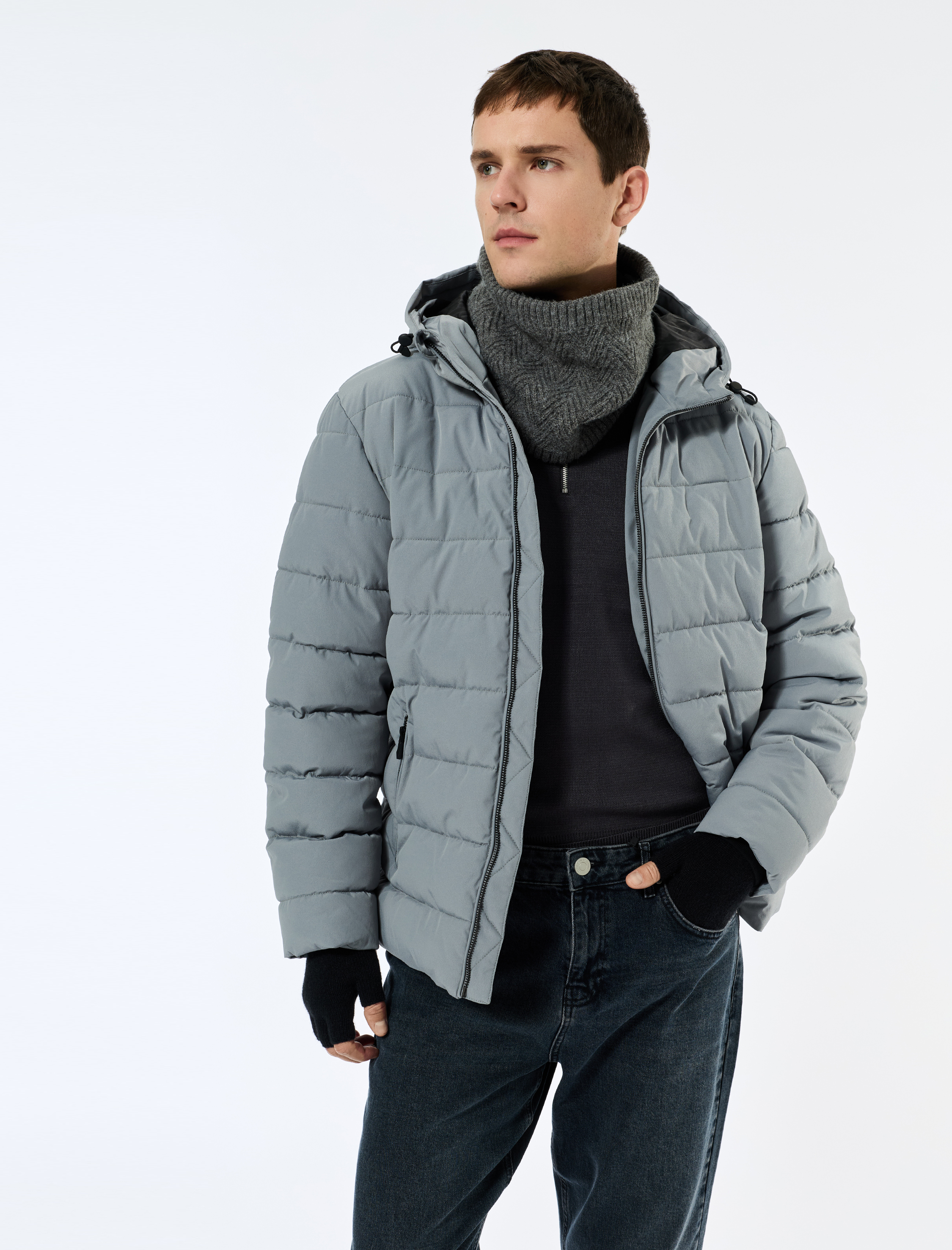   Kapüşonlu Uzun Kollu Fermuarlı Cepli Kışlık Şişme Mont