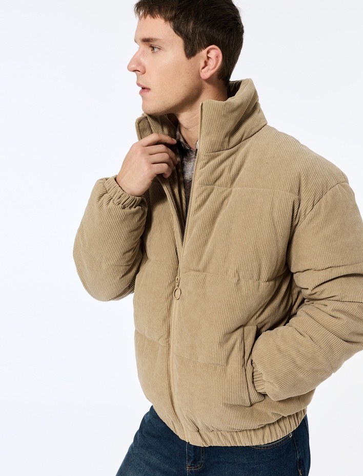  Dik Yaka Uzun Kollu Cep Detaylı Fitilli Fermuarlı Kışlık Şişme Mont