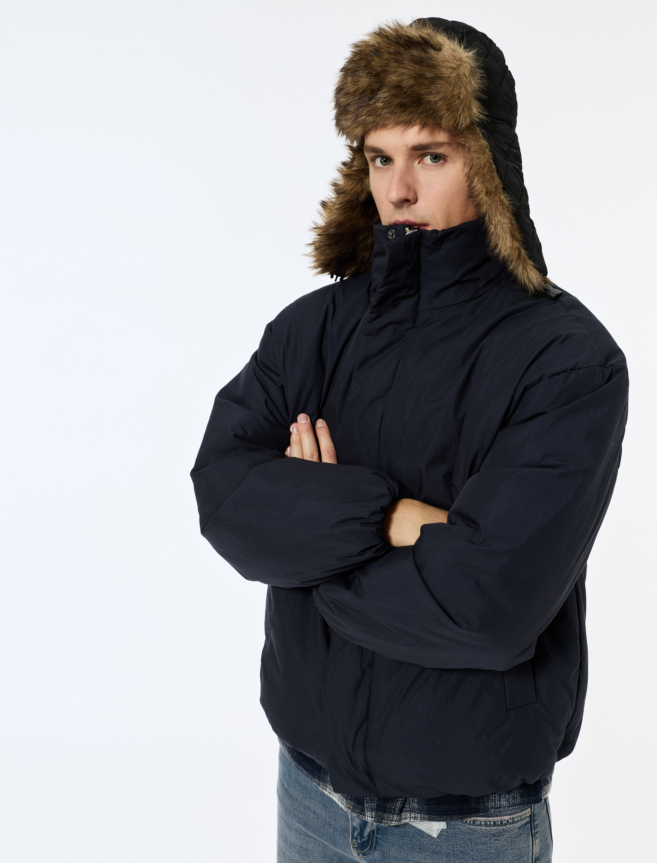   Uzun Kollu Fermuarlı Dik Yaka Kışlık Şişme Mont