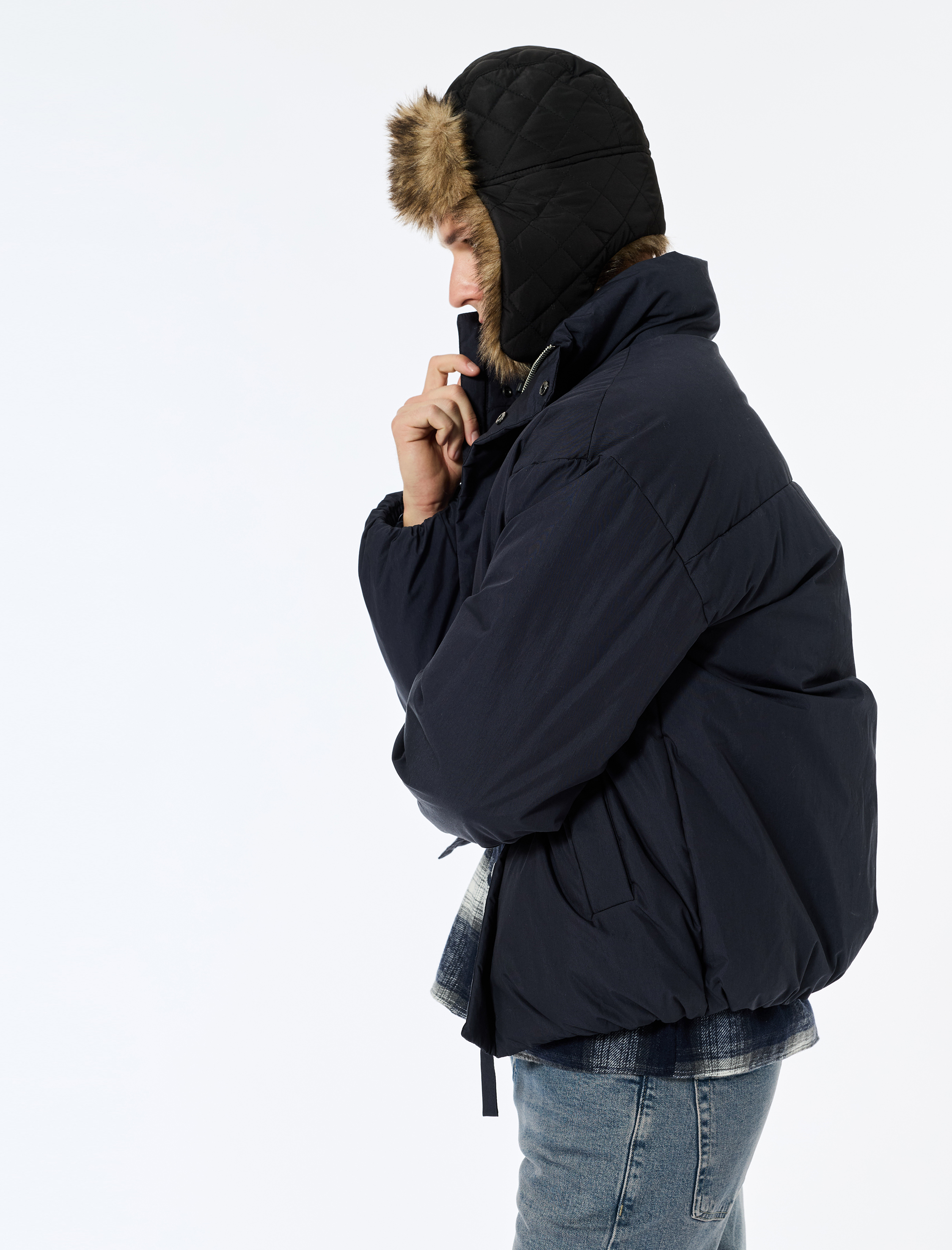   Uzun Kollu Fermuarlı Dik Yaka Kışlık Şişme Mont