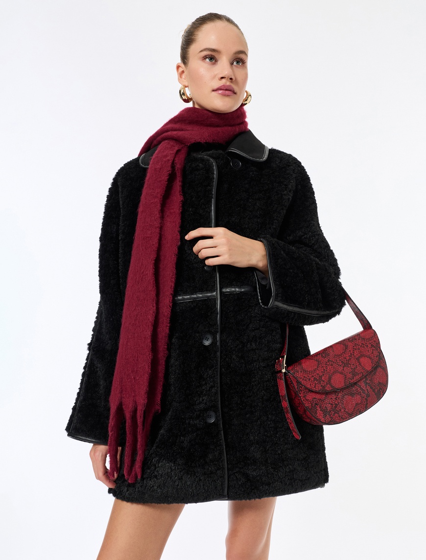 Koton Kadın Bonded Kaban Oversize Peluş Düğmeli Cepli Kruvaze Uzun Kollu
