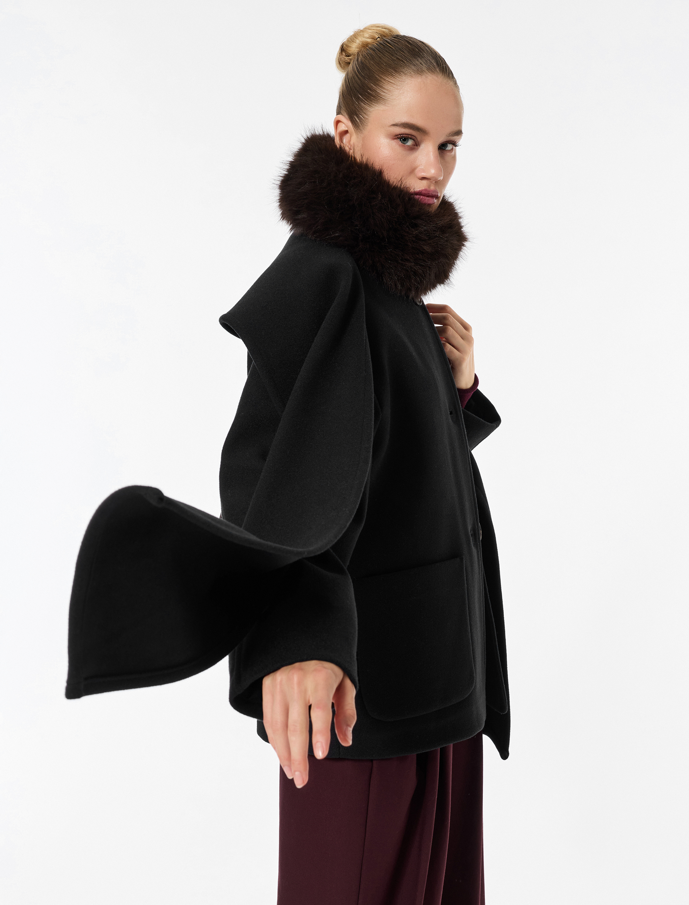   Cepli Düğmeli Uzun Kollu Atkılı Kaşe Kaban