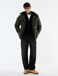 Uzun Kollu Kapaklı Cepli Fermuarlı Kapşonlu Kışlık Parka